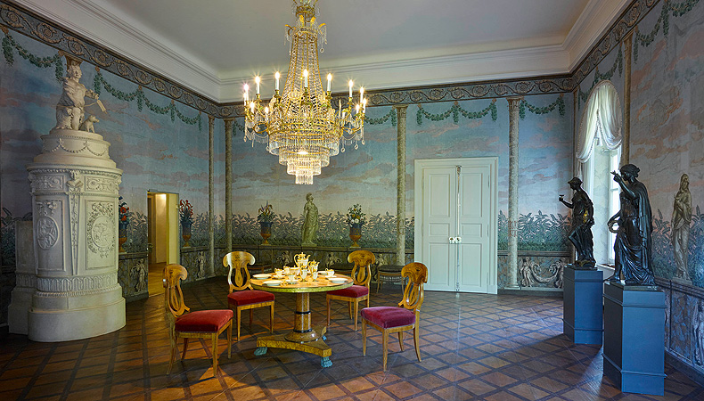 Picture: Wallpaper Room in the Museum of Nymphenburg Porcelain