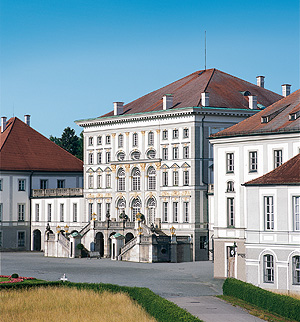 Bild: Schloss Nymphenburg, Mittelbau (Haupteingang)