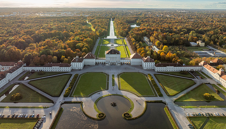 Nymphenburg palace complex in autumn, aerial photograph, photo: Bayerische Schlösserverwaltung / Florian Schröter Picture: Nymphenburg palace complex in autumn, aerial photograph