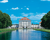 Bild: Schloss Nymphenburg von der Gartenseite